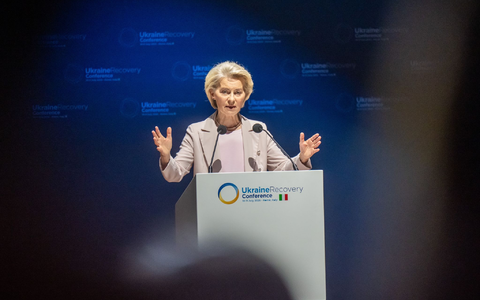 Mit dem Haushaltsplan legt die Behörde von Ursula von der Leyen grob fest, wofür die EU Geld ausgeben will - und wie viel. - Foto: Michael Kappeler/dpa