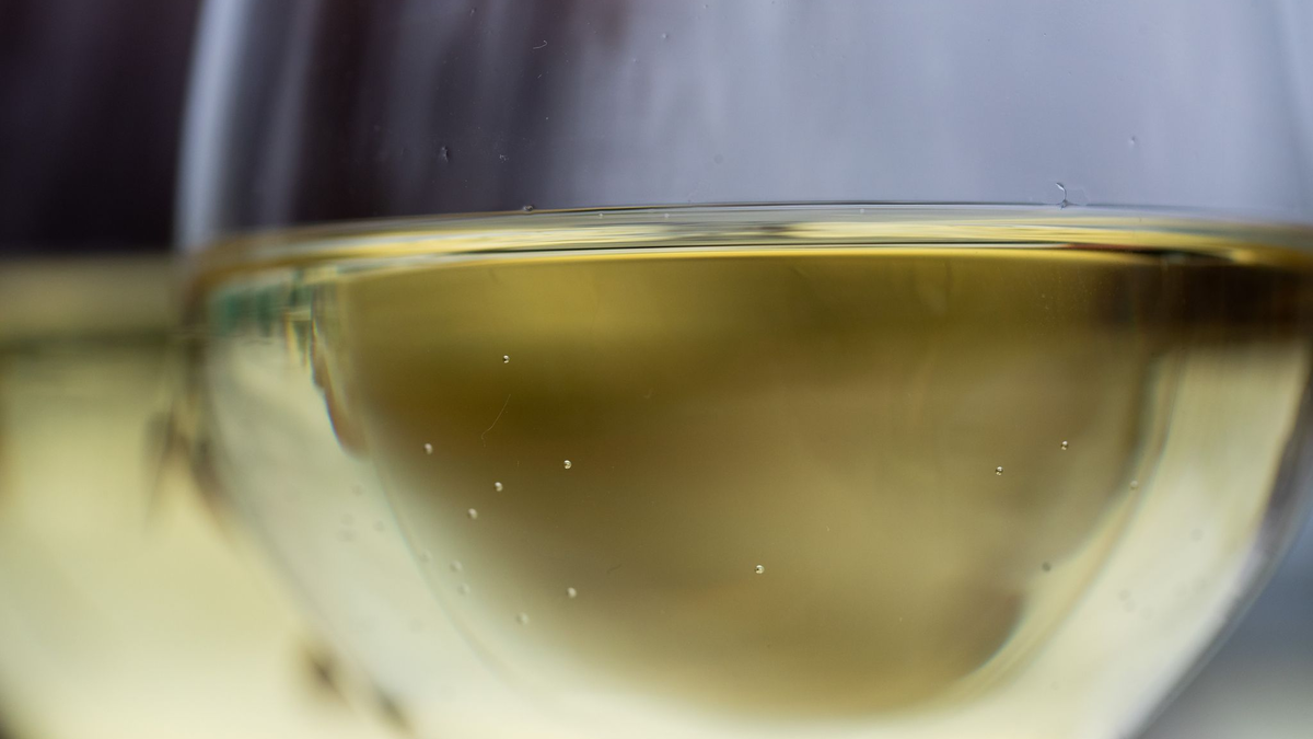 Der Angeklagte hatte zunächst behauptet, seine Partnerin habe Suizid begangen. (Foto Illustration) - Foto: Daniel Karmann/dpa