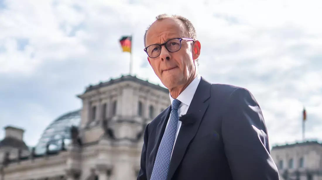 Die Bundesregierung will mit Reformen und Milliardeninvestitionen die Konjunktur ankurbeln. (Archivbild) - Bild: Michael Kappeler/dpa