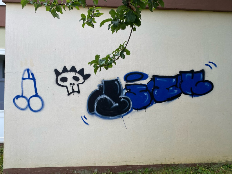 POL-PDWIL: Sachbeschädigung durch Graffiti an Grundschule Lieser - Foto: presseportal.de