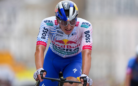 Erstmals bei der Tour dabei und direkt im Rampenlicht: Florian Lipowitz. - Foto: Roth/dpa Erstmals bei der Tour dabei und direkt im Rampenlicht: Florian Lipowitz. - Foto: Roth/dpa