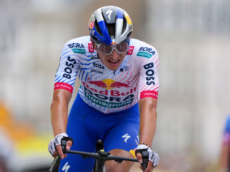 Erstmals bei der Tour dabei und direkt im Rampenlicht: Florian Lipowitz. - Foto: Roth/dpa