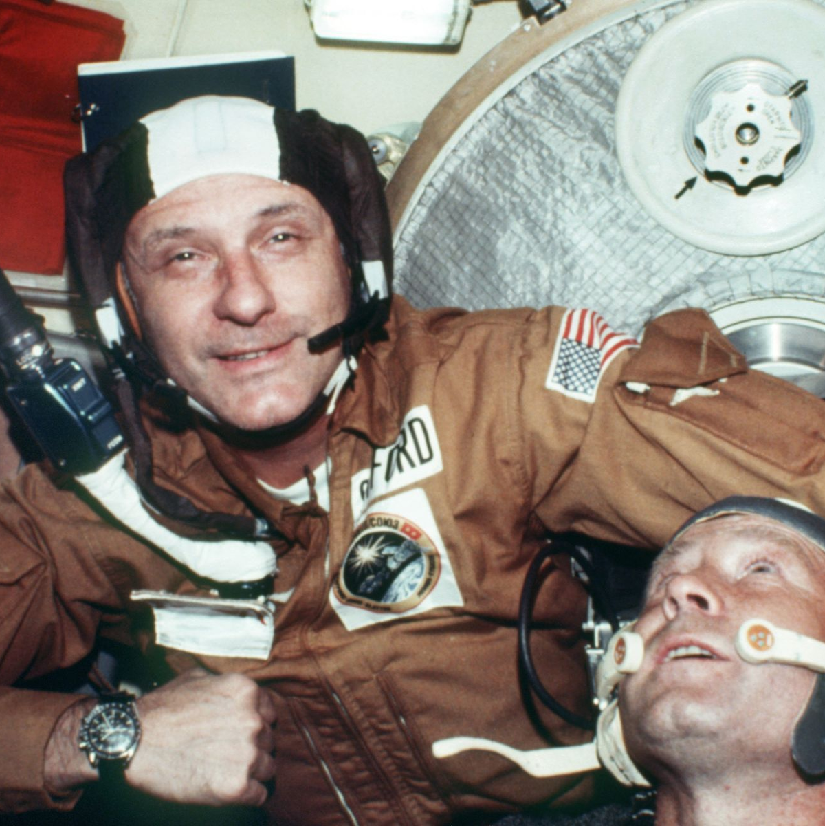 Vor 50 Jahren begann mit dem historischen Händedruck der Russen und Amerikaner im All auch die Zusammenarbeit der Großmächte im Weltraum. (Handout) - Foto: picture alliance / dpa