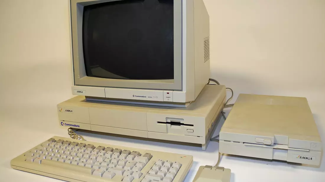 Der kleinere Amiga 500 brachte 1987 den kommerziellen Durchbruch. - Bild: -/HNF/dpa