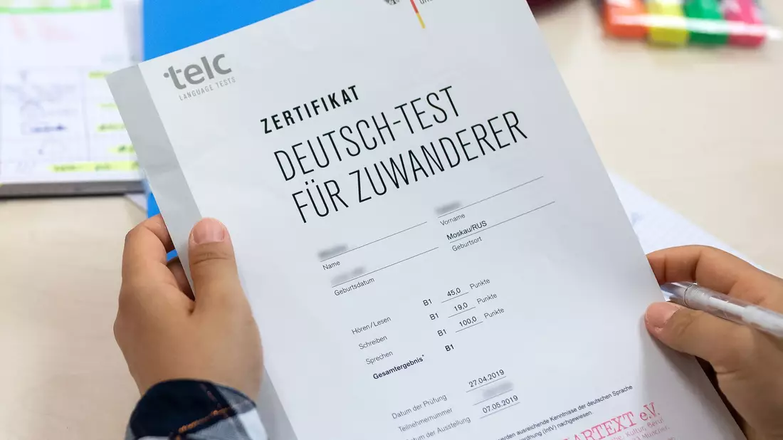Zuwanderer haben in Deutschland und anderen Ländern weniger Chancen auf Gutverdiener-Jobs. (Archivbild) - Bild: Sven Hoppe/dpa