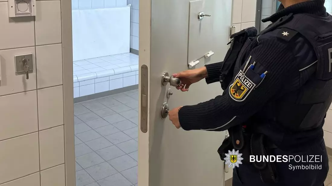 Bundespolizeidirektion München: Angriff auf Bahnpersonal / Bundespolizei nimmt Tatverdächtigen fest - Bild: presseportal.de