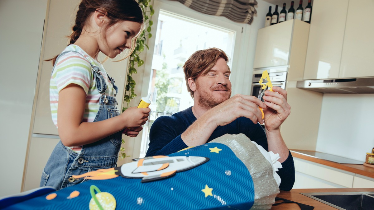 Wenn Wissen wächst und die Umweltbelastung sinkt: mit dem Blauen Engel umweltbewusst ins neue Schuljahr - Foto: presseportal.de