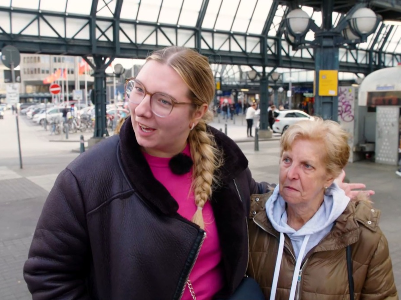 Diese Büchners - Familientrubel unter Palmen: Umzugschaos und Mädelszeit - Foto: presseportal.de