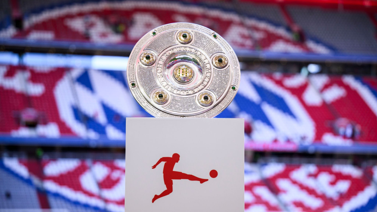 Wie groß ist die Bundesliga künftig? Die DFL äußert sich. - Foto: Tom Weller/dpa