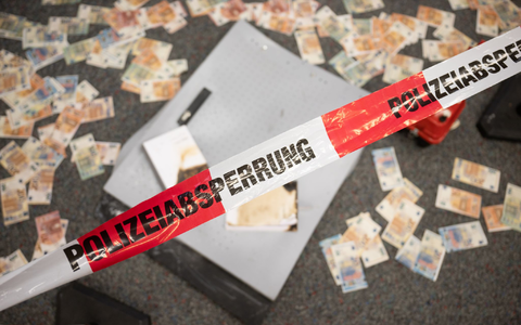 Das Frankfurter Landgericht verurteilt mehrere Männer wegen der Sprengung von Geldautomaten. (Archivbild)  - Foto: Sebastian Gollnow/dpa