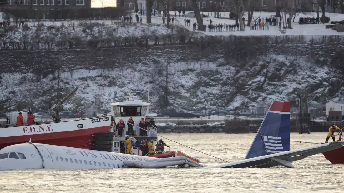 Fliegerische Meisterleistung der Piloten - Bild: picture alliance / dpa