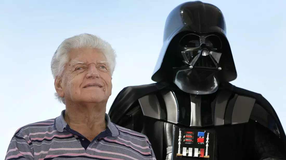 Der Schauspieler David Prowse spielte Darth Vader in der ursprünglichen Star Wars-Filmtrilogie.  - Bild: Susanna Saez/EFE/EPA/dpa