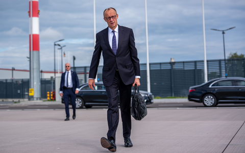 Der Vertrag umfasst 27 Seiten und wird von einem Aktionsplan mit 17 Punkten flankiert. - Foto: Michael Kappeler/dpa