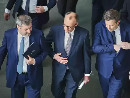 Söder, Merz, Klingbeil (Archiv) - Foto: über dts Nachrichtenagentur
