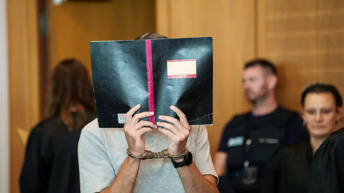Der Sprecher der Generalstaatsanwaltschaft war mit dem Urteil recht zufrieden, eine Revision ist dennoch nicht ausgeschlossen.  - Bild: Andreas Arnold/dpa