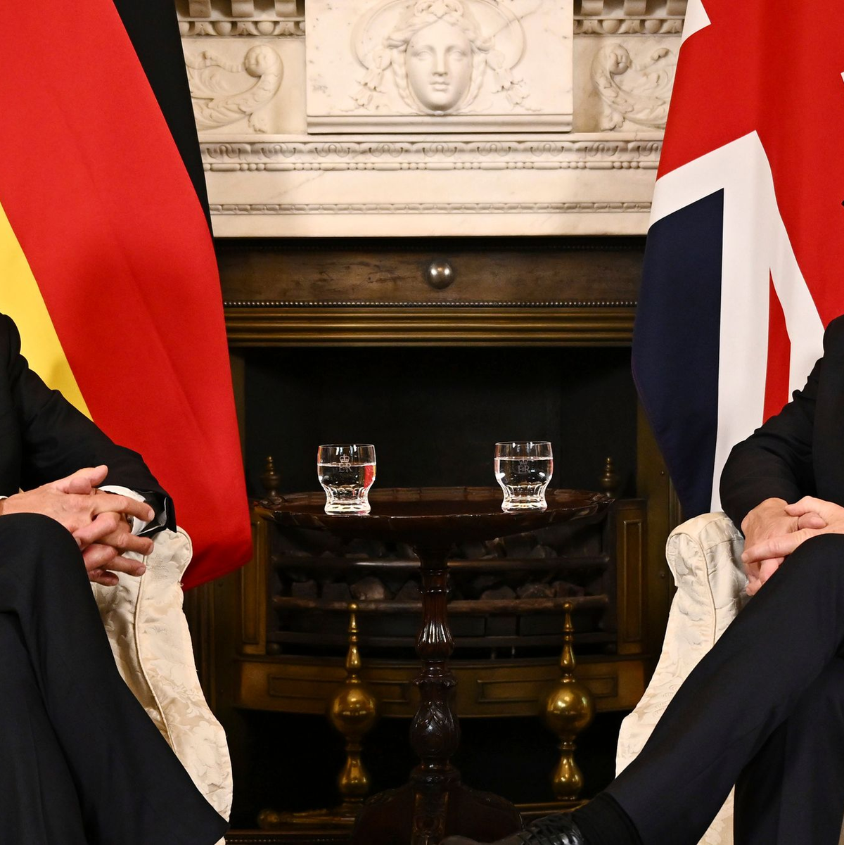 Es ist der Antrittsbesuch von Kanzler Merz in London - einer seiner bisher wichtigsten. - Foto: Leon Neal/Getty Images Europe Pool via AP/dpa