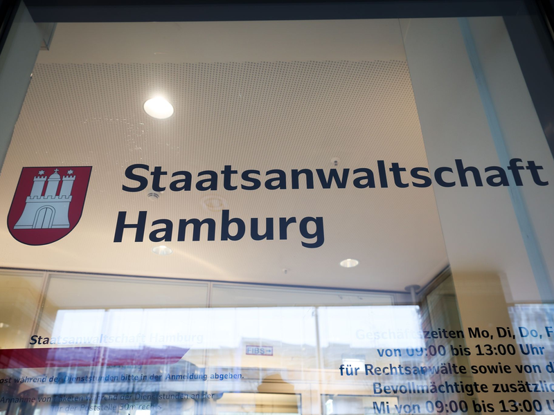 Die Staatsanwaltschaft Hamburg ermittelt gegen einen weiteren Mann, der einem Netzwerk Pädokrimineller angehören soll. (Archivbild)  - Foto: Christian Charisius/dpa