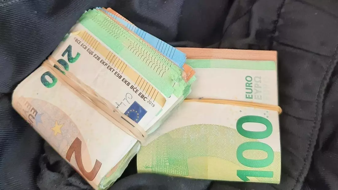 BPOL NRW: Gemeinsame Pressemitteilung: Bundespolizei, PP-Aachen, ZFA Essen + Städteregion Aachen - Verdacht der Hehlerei - Wert sichergestellter Gegenstände über 80.000,- Euro.... - Bild: presseportal.de