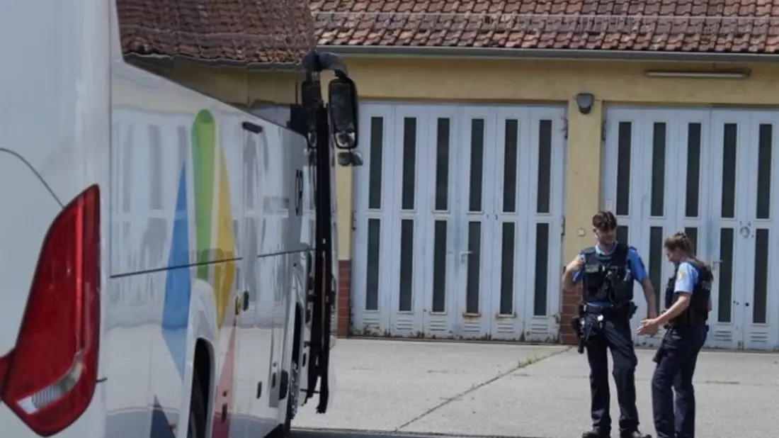 POL-DA: Darmstadt / BAB5 / BAB67: Polizei und Zoll führen Kontrollen auf der BAB 5 und 67 durch - Bild: presseportal.de
