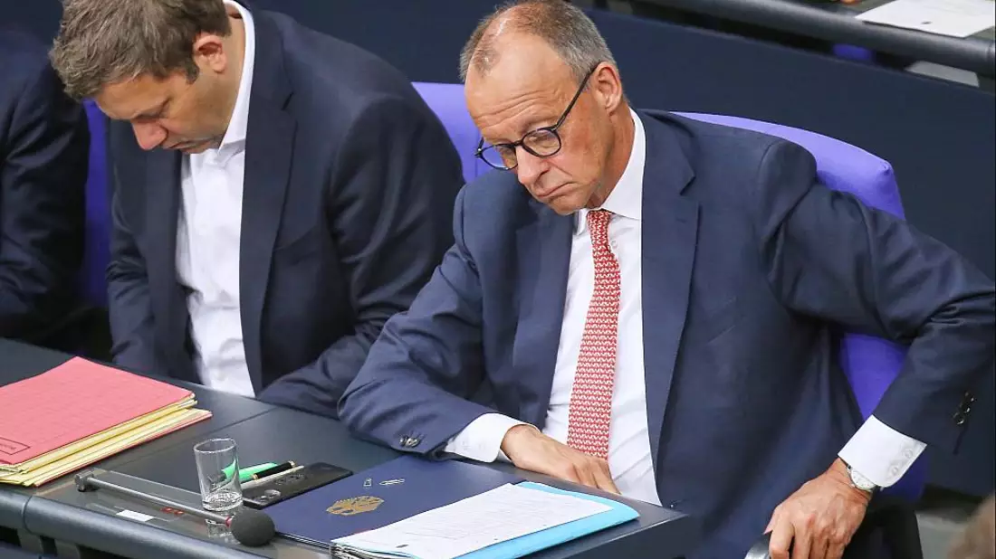 Lars Klingbeil und Friedrich Merz (Archiv) - Bild: über dts Nachrichtenagentur