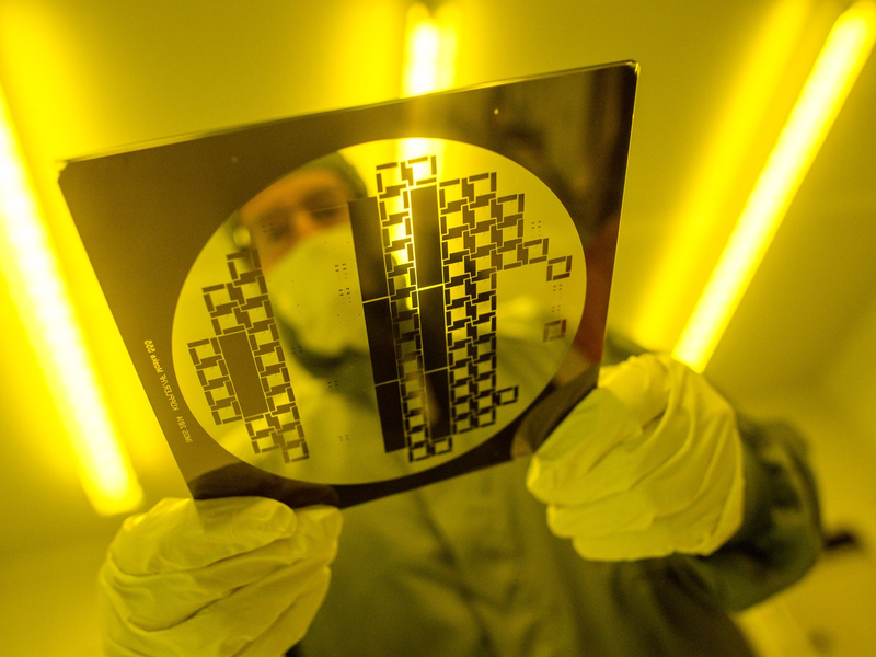 Kommt es nach den auf Eis gelegten Plänen von Intel doch noch zum Bau einer Chip-Fabrik bei Magdeburg? (Archivbild) - Foto: Klaus-Dietmar Gabbert/dpa