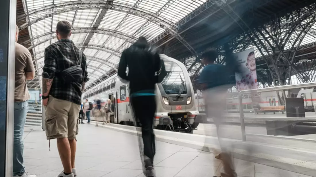 BPOL-HB: Gesuchter Dieb aus Bremen von Super-Recognizer der Bundespolizei verhaftet. - Bild: presseportal.de