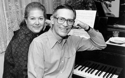 Das Liedtexter-Duo gewann drei Oscar-Trophäen. (Archivbild) - Foto: Lennox McLendon/AP/dpa