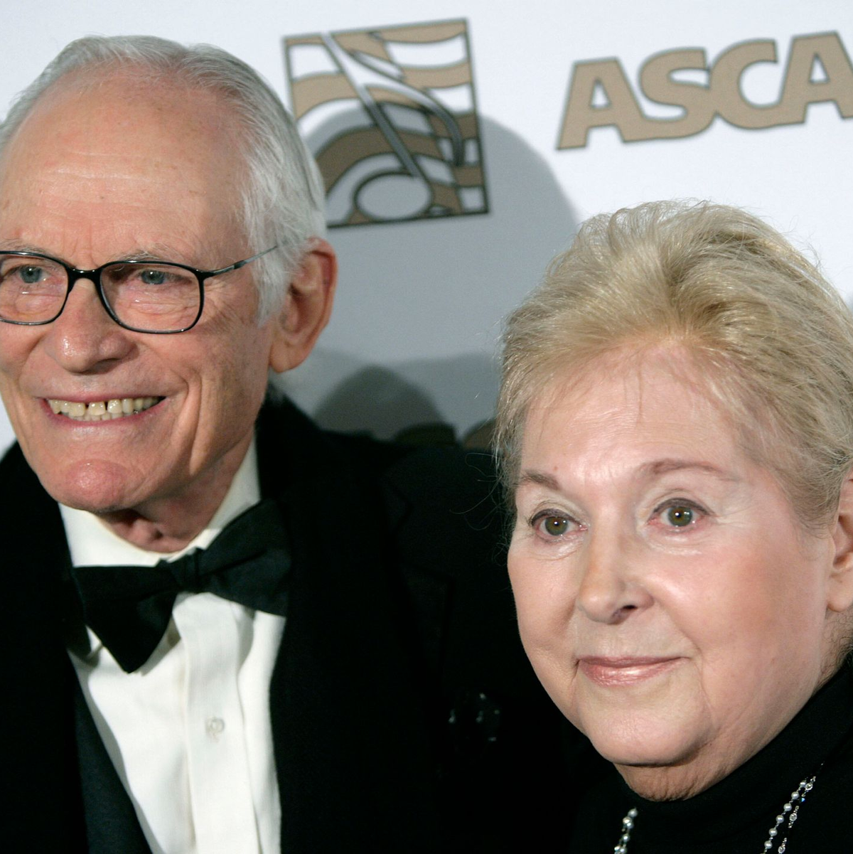 Drei Jahre nach seiner Ehefrau ist der preisgekrönte Liedtexter Alan Bergman gestorben. (Archivbild)  - Foto: Matt Sayles/AP/dpa