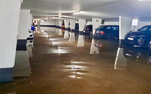 FW Norderstedt: Starkregenereignis sorgt für rund 100 Feuerwehreinsätze in Norderstedt - Ausnahmezustand ausgerufen - Foto: presseportal.de