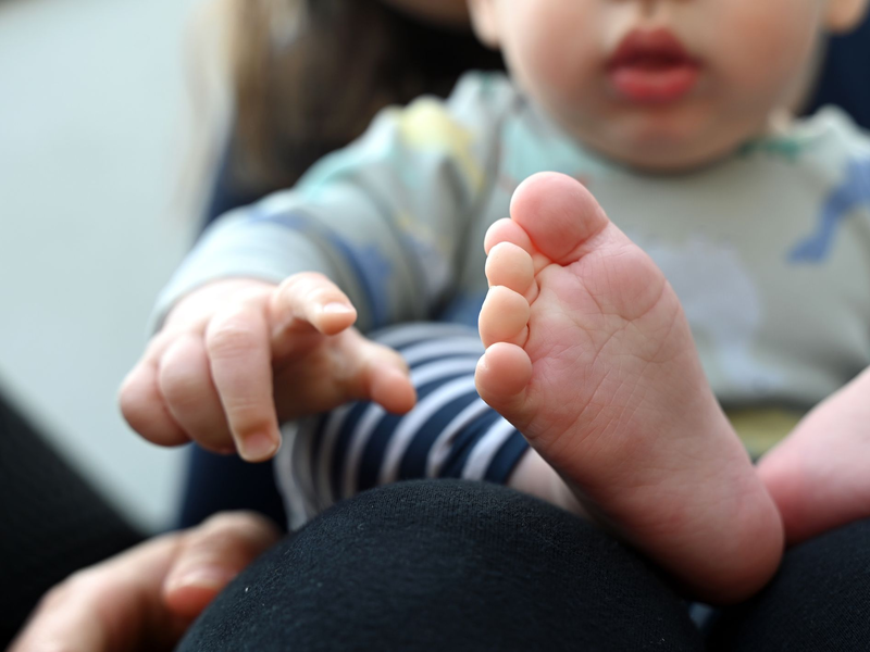 Wird es noch ein Junge oder ein Mädchen? (Symbolbild) - Foto: Elisa Schu/dpa