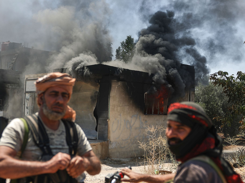 Syriens Übergangspräsident Al-Schaara ruft zu einem Ende des Blutvergießens in Suwaida auf.  - Foto: Ghaith Alsayed/AP/dpa