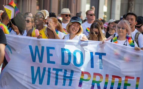 Frankfurt steht in diesen Tagen im Zeichen des Regenbogens. (Archivfoto) - Foto: Helmut Fricke/dpa