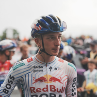 Der deutsche Rad-Jungstar Florian Lipowitz.  - Foto: Thibault Camus/AP/dpa