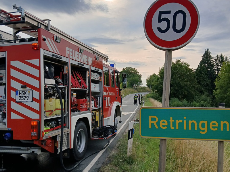 FW-AR: PKW nach Unfall in Vollbrand - Foto: presseportal.de