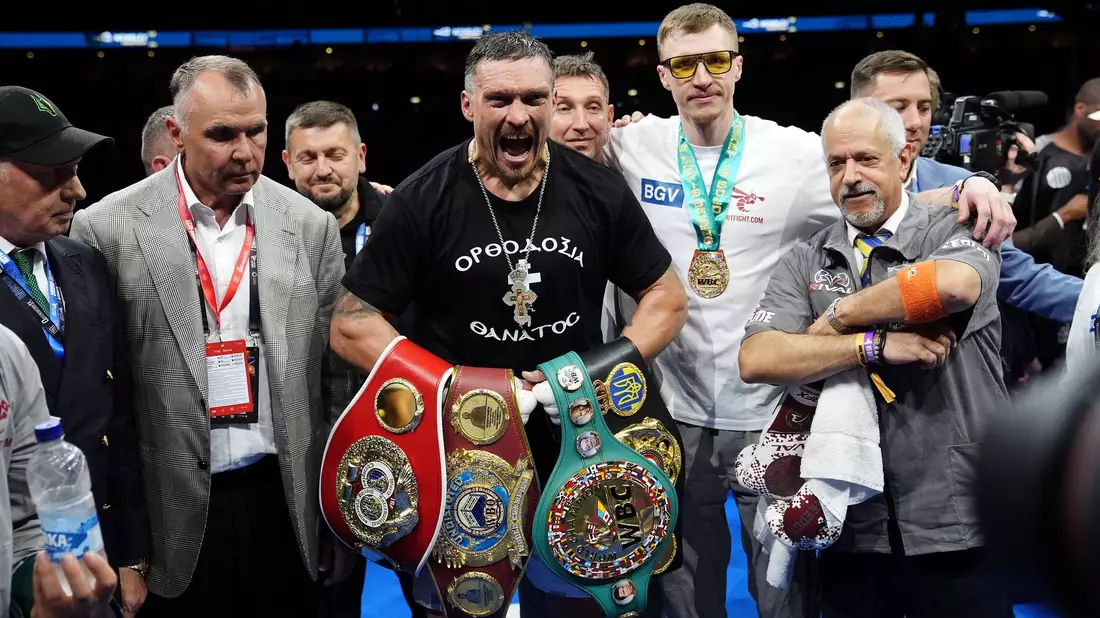 Usyk wird als «Legende» seines Sports gefeiert. - Bild: Bradley Collyer/PA Wire/dpa