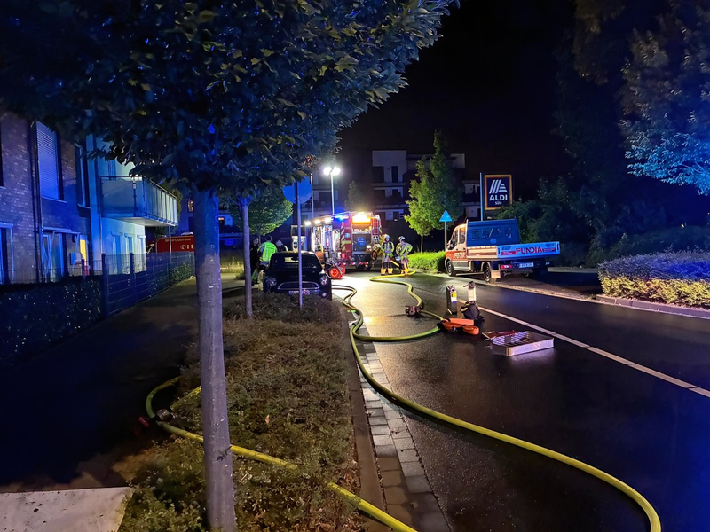 FW Grevenbroich: Verletzte nach Zimmerbrand in Altenheim in Grevenbroich - Foto: presseportal.de