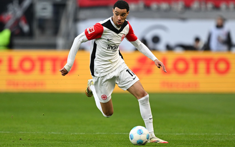 Hugo Ekitiké wird in Zukunft für den FC Liverpool auf Torejagd gehen. - Foto: Arne Dedert/dpa