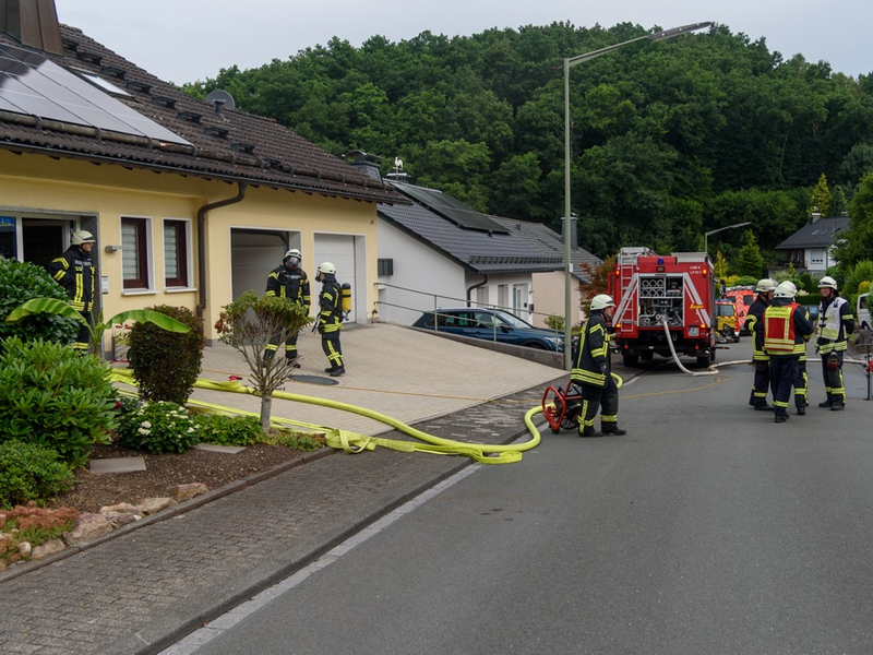 FW-OE: brennende Strom-Unterverteilung im Keller - Foto: presseportal.de