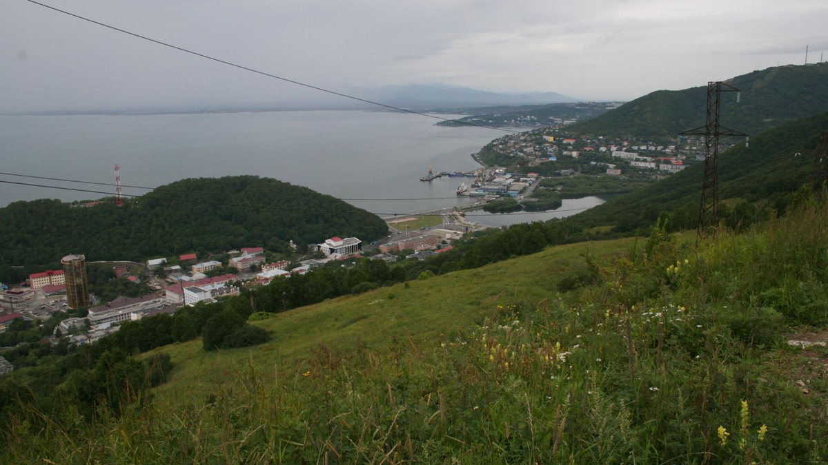 Der Hafen von Petropawlowsk-Kamtschatski auf der fernöstlichen russischen Halbinsel Kamtschatka. (Archivbild) - Foto: Ulf Mauder/dpa
