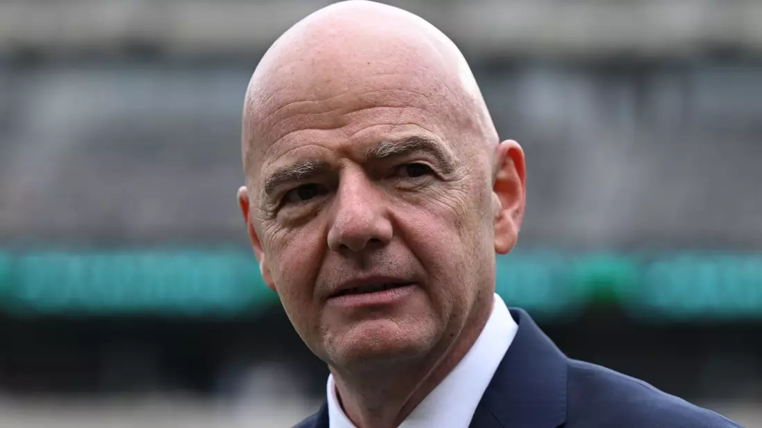 Der FIFA-Chef fordert Strafen für rassistische Vorfälle.  - Bild: Sven Hoppe/dpa