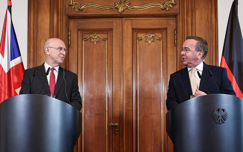 Der britische Verteidigungsminister Joh Healey und Bundesverteidigungsminister Boris Pistorius leiten gemeinsam die virtuelle Sitzung der Ukraine-Kontaktgruppe. (Archivbild) - Foto: Hannes P. Albert/dpa
