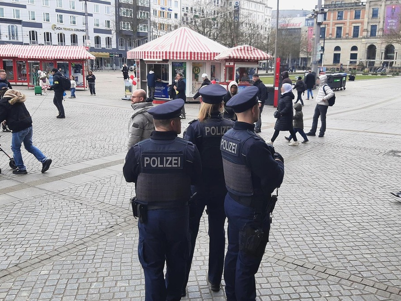 BPOL-HB: Bundespolizeilicher Schwerpunkteinsatz zur Gewaltprävention am Bremer Hbf. - Foto: presseportal.de