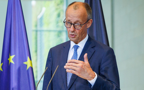 Merz will keine strengeren CO2-Regeln für Dienstwagen.  - Foto: Carsten Koall/dpa