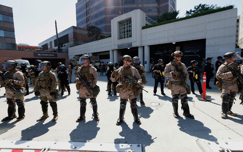 Das Pentagon beabsichtigt die rund 700 Marinesoldaten in Los Angeles abzuziehen. (Archivbild)  - Foto: Jill Connelly/AP/dpa