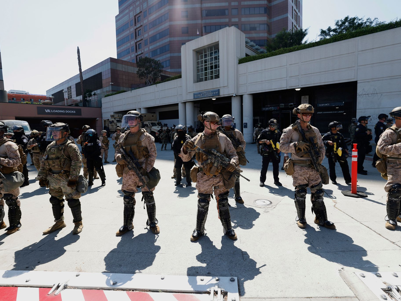 Das Pentagon beabsichtigt die rund 700 Marinesoldaten in Los Angeles abzuziehen. (Archivbild)  - Foto: Jill Connelly/AP/dpa