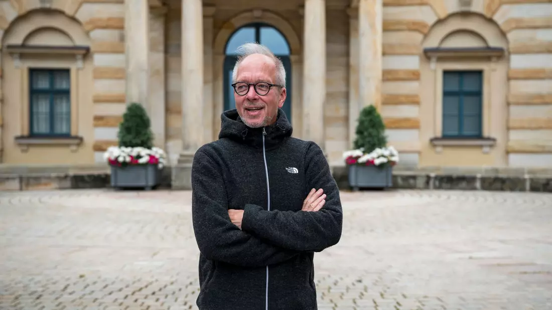 Regisseur Matthias Davids. - Bild: Daniel Vogl/dpa
