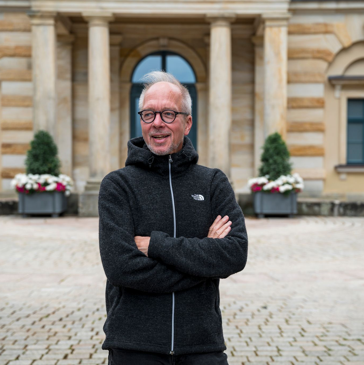 Regisseur Matthias Davids. - Foto: Daniel Vogl/dpa