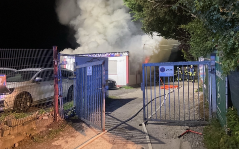 FW-DO: Bürocontainer brennt nieder - Foto: presseportal.de