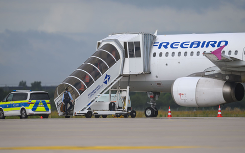 Die Maschine startete mit Ziel Bagdad.  - Foto: Hendrik Schmidt/dpa