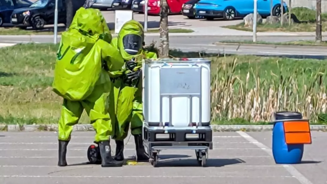 FW Stockach: Gefahrstoffzug Stockach: Bereit für den Ernstfall - Intensive Übung sichert Schutz der Bevölkerung - Bild: presseportal.de